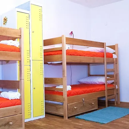 Albergue Four Corners *
