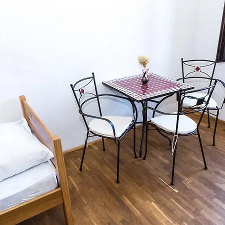 Hostel Four Corners Zadar