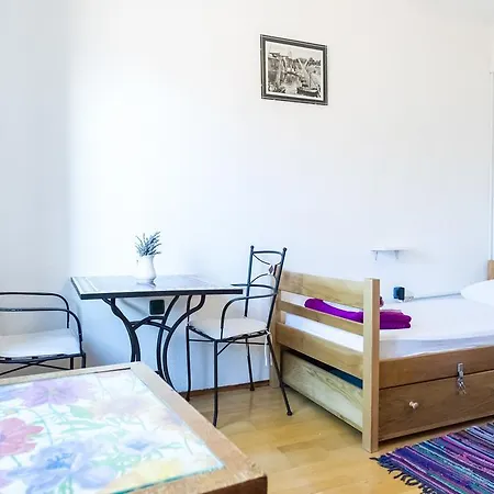 Hostel Four Corners Zadar